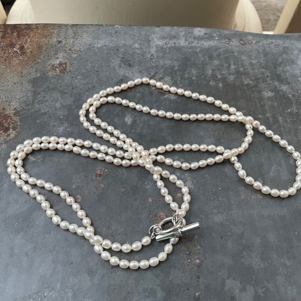 Slane & Slane Pearl 48" Necklace w/ diamond-encrusted toggle clasp - Picture 6 of 7